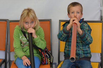 Kinderen met muziekinstrumenten